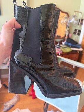 Black Patent Chelsea Block Heel Boots - Women - Sam Edelman